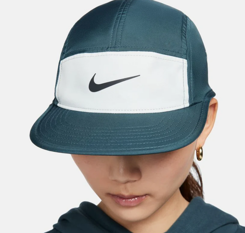 Nike Fly Unstructured Swoosh