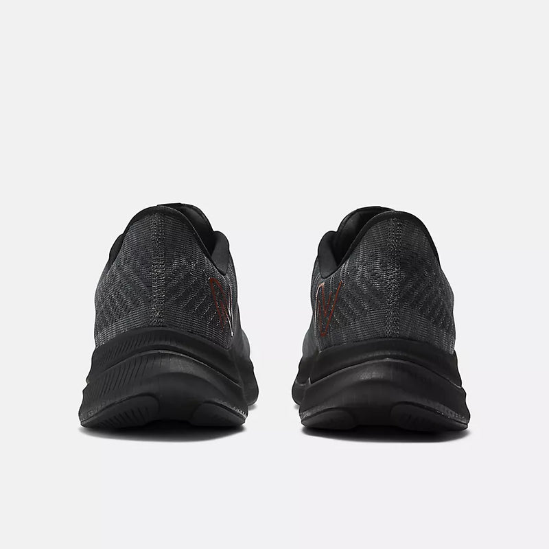 New Balance FuelCell Propel V4 (homme)