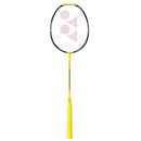 Raquette de badminton Yonex NANOFLARE 1000 TOUR en tête légère conçue pour offrir vitesse, maniabilité et puissance explosive