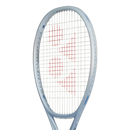 Raquette de tennis Yonex MUSE 100L avec design argent mat et construction légère.