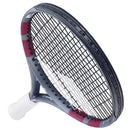 Raquette Babolat Evo Aero Lite Pink Gen2 cordée avec design rose et technologie anti-vibrations pour confort et spin facile