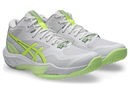 Chaussures d'intérieur Asics SKY ELITE™ FF MT 4 à tige mi-haute avec amorti FF BLAST™ MAX, technologie RISETRUSS™ et système DYNALACING™ offrant puissance, stabilité et soutien accru de la cheville pour les sports de terrain intérieur.