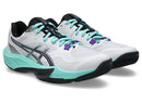 Chaussures d'intérieur Asics SKY ELITE™ FF 4 avec amorti FF BLAST™ MAX, technologie RISETRUSS™ et système DYNALACING™ offrant puissance, stabilité et confort pour les sports de terrain intérieur.