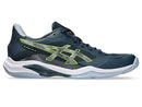 Chaussures d'intérieur Asics Blade FF 2 pour homme offrant un amorti FLYTEFOAM®, une semelle PRECISION SOLE™ adhérente et une excellente agilité pour les sports de terrain intérieur.