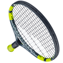 Raquette de tennis Babolat Carlitos Junior 19 cordée avec cadre aluminium léger et plan de cordage 14x14, conçue pour jeunes enfants débutant le tennis.