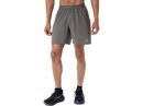 Short de course Asics ROAD 7 po pour homme avec technologie ACTIBREEZE™, tissu extensible à séchage rapide, poche zippée pour téléphone et détails réfléchissants pour les entraînements et les longues sorties.