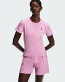 T-shirt On Performance-T Sakura Dewberry léger et respirant avec technologie DryTec pour course à pied