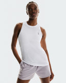 Camisole Core Tank noire légère et respirante avec design minimaliste pour sport et usage quotidien