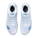 Chaussures de badminton Yonex AERUS Z blanc et bleu avec amorti POWER CUSHION+ et semelle Radial Blade pour adhérence intérieure.