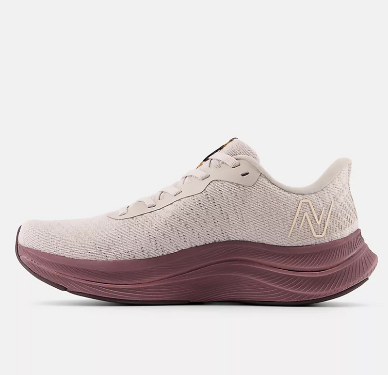 New Balance FuelCell Propel V4 (femme)