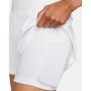Short de tennis femme Nike Advantage blanc – vue avant

