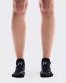 Bas de course On Performance Run Sock Low avec rembourrage ciblé, panneaux de ventilation et soutien de la voûte plantaire