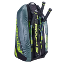 Sac de tennis Babolat RH6 Pure Aero avec deux grands compartiments pour six raquettes, compartiment chaussures transparent et tissu déperlant, conçu pour transporter l’équipement de tennis.