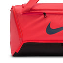 Sac de sport Nike Brasilia 9.5 noir 60 L avec compartiment chaussures et bandoulière amovible