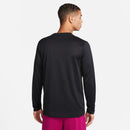 Haut Nike Dri-FIT Legend manches longues pour homme en tissu doux respirant avec coupe décontractée