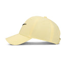 Casquette Nike Dri-FIT Club Swoosh structurée avec fermeture ajustable et tissu respirant anti-transpirant