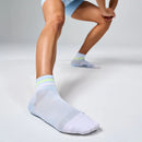 Bas Feetures Elite Ultra Light Quarter ultralégers avec compression ciblée pour la course et le vélo