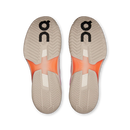 Chaussure de tennis On The Roger Pro Fire développée avec Roger Federer, offrant stabilité maximale, semelle durable et design haute performance.