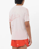 T-shirt de course Salomon S/LAB SPEED léger et respirant conçu pour les entraînements rapides et compétitions