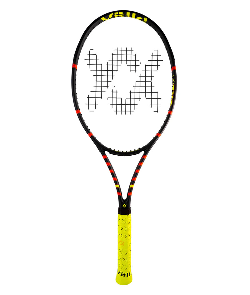 Raquette de tennis Volkl C10 EVO 310 g avec cadre mince, tête de 98 pouces carrés, plan de cordage 16x19 et équilibre légèrement en tête. Parfaite pour joueurs avancés recherchant contrôle et maniabilité.