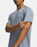 T-shirt Under Armour UA Tech™ Textured pour homme en polyester léger avec technologie anti-humidité et contrôle des odeurs