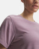 T-shirt de course Under Armour UA Velociti pour femme en tissu jacquard léger avec technologie 4-Way Stretch et séchage rapide