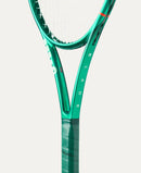 Raquette de tennis Wilson Blade 100L V10 verte légère offrant contrôle, maniabilité et excellente prise d’effet pour joueurs intermédiaires et avancés