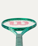 Raquette de tennis Wilson Blade 104 V10 verte avec tamis 104 po² offrant contrôle, stabilité et excellente prise d’effet