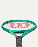 Raquette de tennis junior Wilson Blade 25 V10 pour enfants de 8 à 10 ans offrant contrôle et maniabilité sur le court