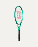 Raquette de tennis junior Wilson Blade 26 V10 verte pour joueurs de 10 à 12 ans avec plan de cordage 16x19 et contrôle amélioré