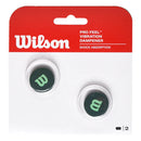 Anti-vibrateur Wilson Pro Feel Blade vert installé sur cordage de raquette de tennis