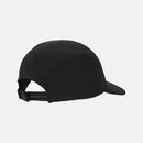 Casquette New Balance 5 Panel Performance Hat V2.0 noire pour la course à pied avec technologie NB DRY et détails réfléchissants.