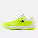 Chaussures de pickleball New Balance FuelCell 996v6 avec amorti FuelCell, tige respirante et semelle NDurance offrant vitesse, confort et durabilité sur le terrain.
