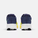 Chaussure de course New Balance FuelCell SuperComp Elite v5 avec mousse PEBA FuelCell, plaque de carbone et technologie Energy Arc pour la compétition sur route.