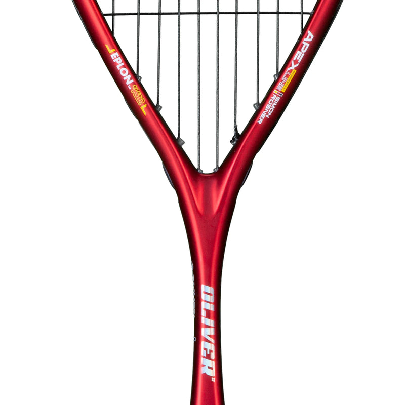 Raquette OLIVER APEX 520 CE – cadre noir et rouge, profil concave, cordée SQ-X9, idéale pour le squash offensif.
