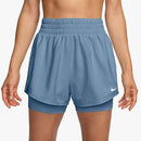 Short Nike Dri-FIT One 2-en-1 femme avec taille haute, short intérieur et tissu respirant pour entraînement et usage quotidien