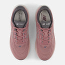 Chaussure de course New Balance 1080 v15 avec amorti Infinion, mesh respirant et détails réfléchissants.