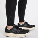 Accents réfléchissants sur legging New Balance NB Heat femme