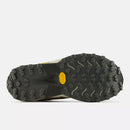 Chaussures de trail New Balance FuelCell Rebel Trail avec amorti FuelCell et semelle Vibram Megagrip offrant légèreté, traction et performance sur les sentiers.