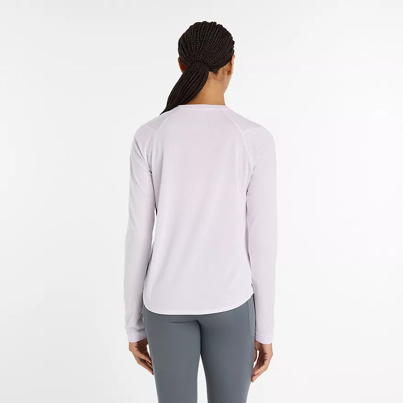 chandail à manches longues NB ICEx gris, avec tissu respirant et trous pour les pouces, idéal pour le sport.