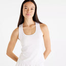 Camisole New Balance Tournament Tank pour femme avec coupe sans manches et tissu respirant extensible.